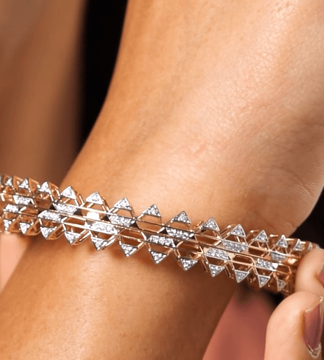 Magnetic Lippan Gold & Diamond Bangle